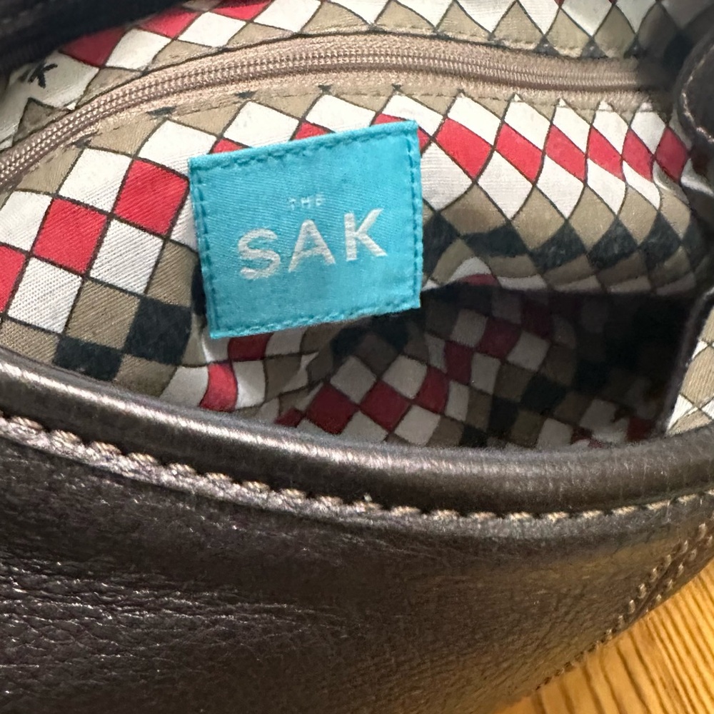The Sak Dark Brown Leather Shoulder Bag - Picture 8 of 8